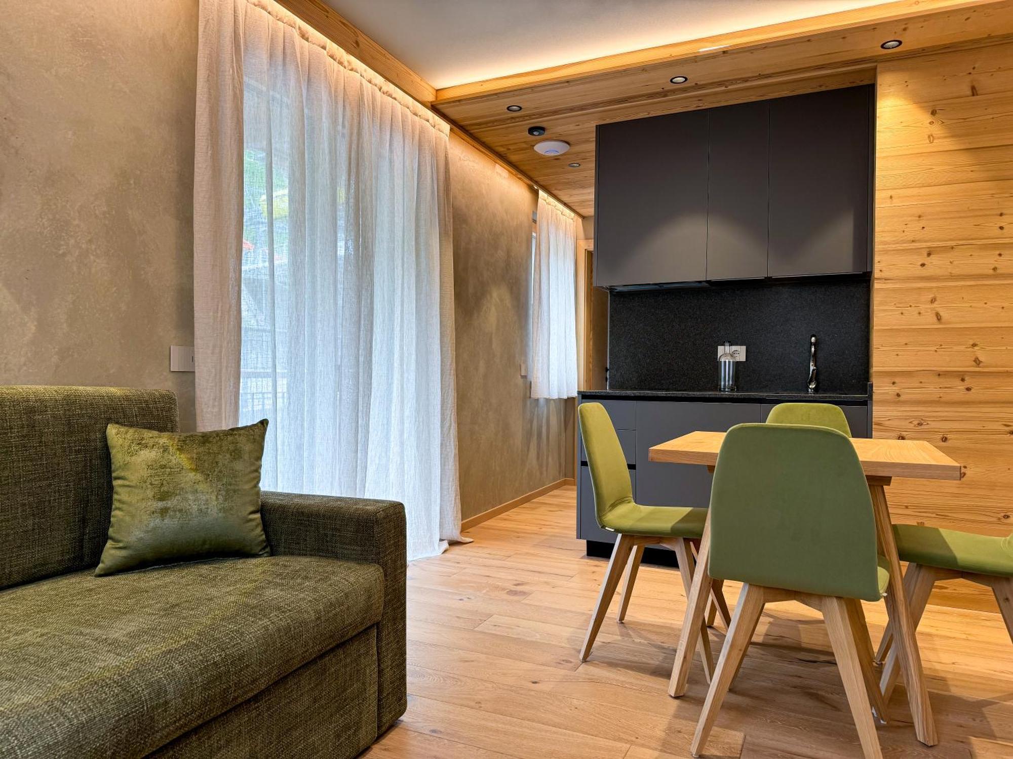 Vivi Suites & Spa - Boutique Guest House Molveno Esterno foto